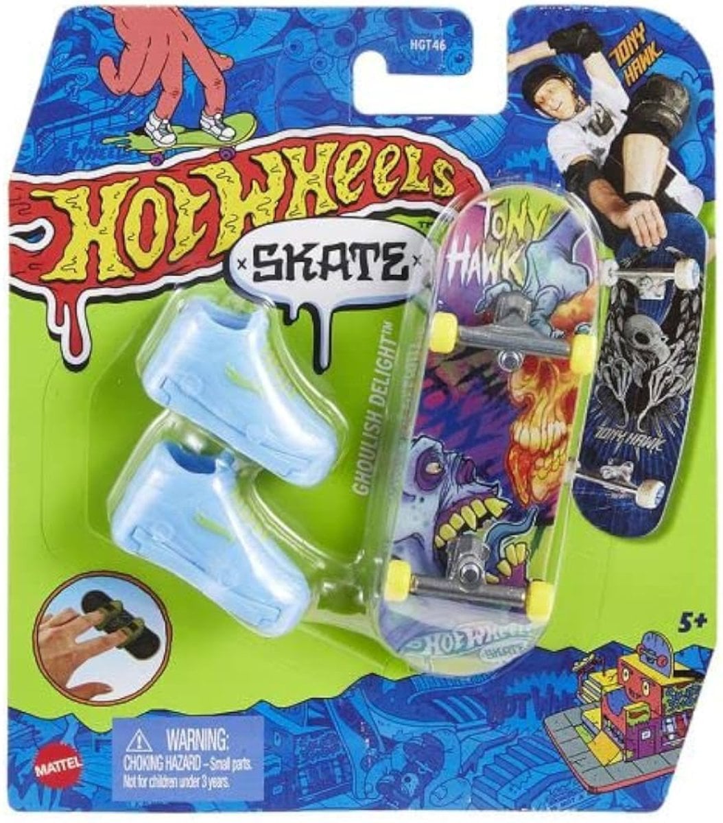 Set Skateboard Hot Wheels cu Pantofi