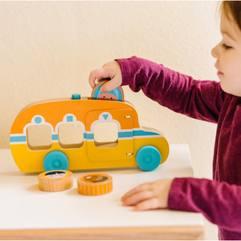 Autobuz lemn Melissa & Doug cu accesorii - imagine 6
