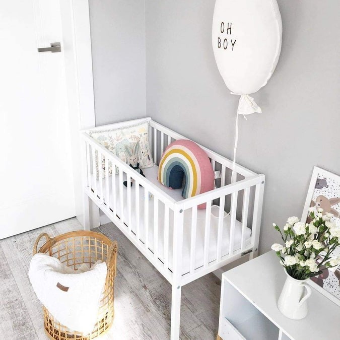 Patut Co-sleeping Woodies Classic Alb - Siguranta pentru Bebe