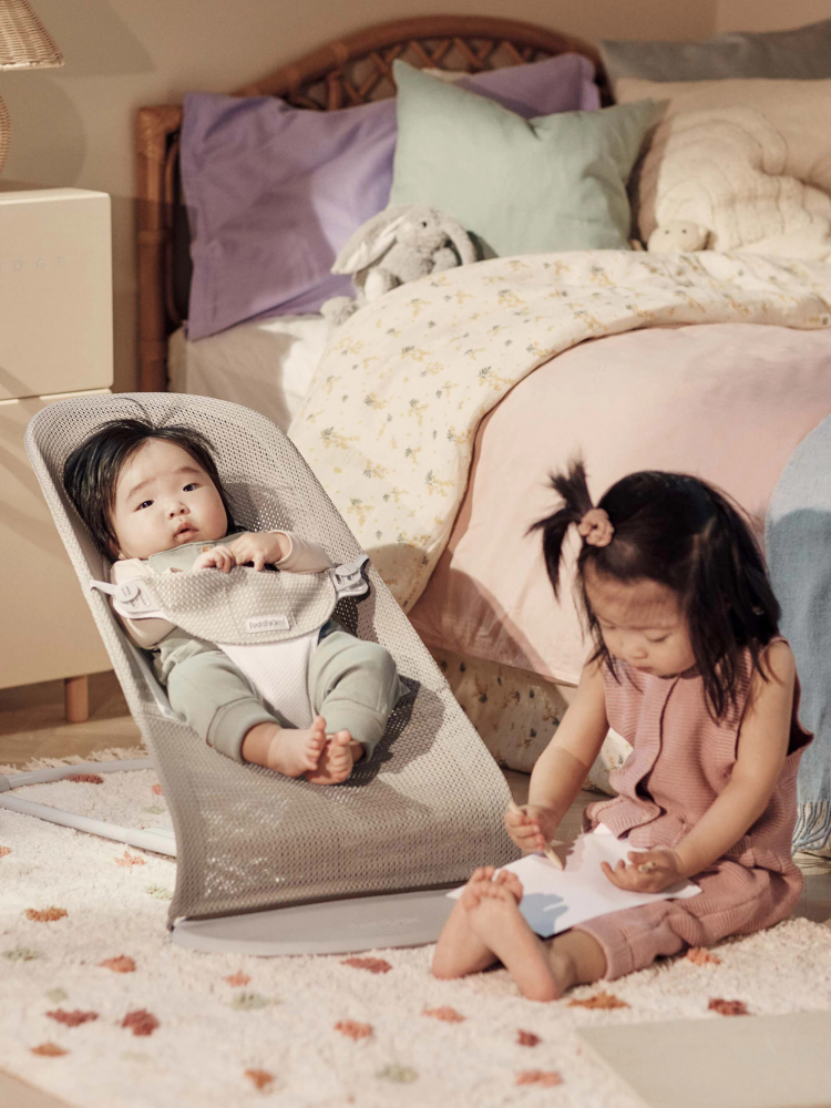 Balansoar Baby Bjorn Balance Soft, Grey/Beige - imagine 11