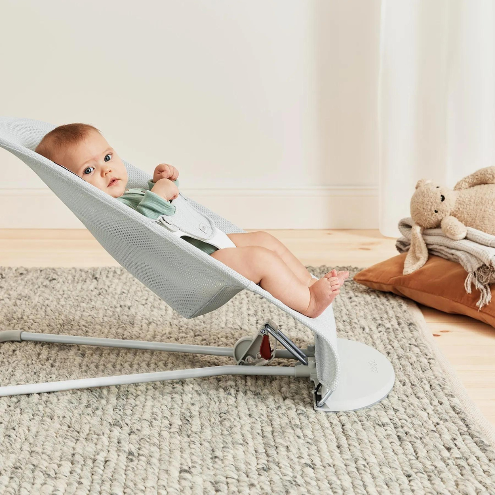 BabyBjorn Balance Soft SilverWhite Mesh - imagine 4