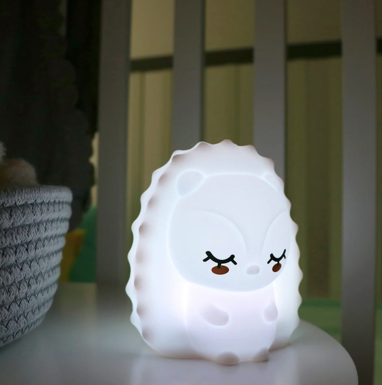 Lampa de veghe portabilă bblüv Hög din silicon