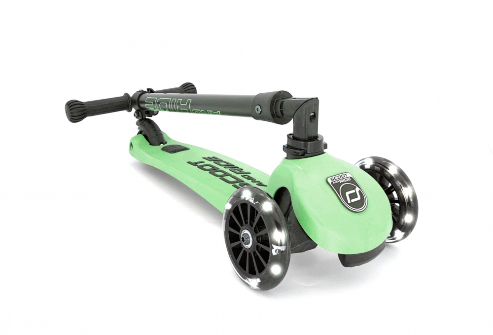 Trotineta Scoot & Ride Highwaykick 3 LED, Pliabilă