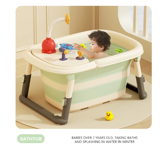 Cădiță Little Mom 3 în 1 Pliabilă cu Masuță