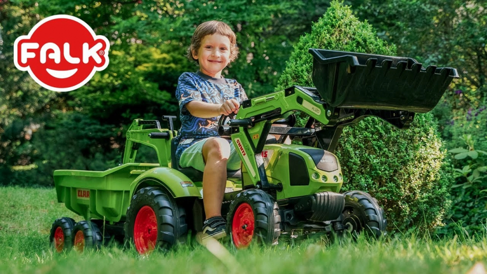 Tractor Claas Falk cu Excavator si Remorca