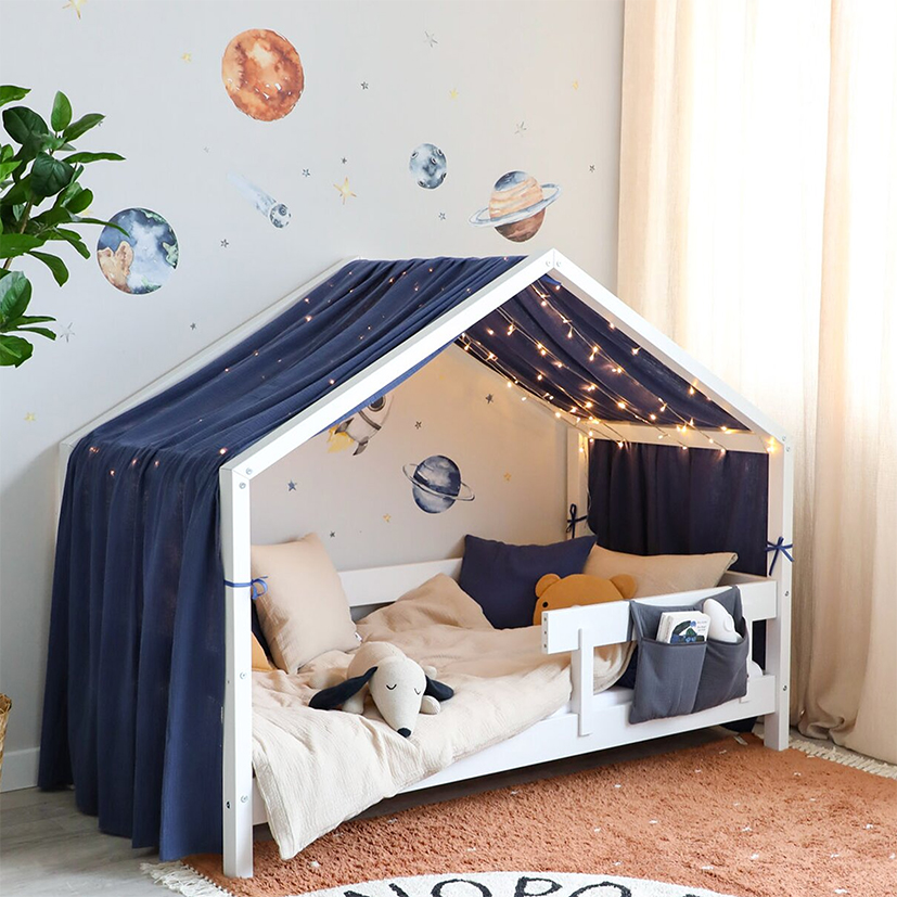 Baldachin casuta Little Amy - confort si siguranta