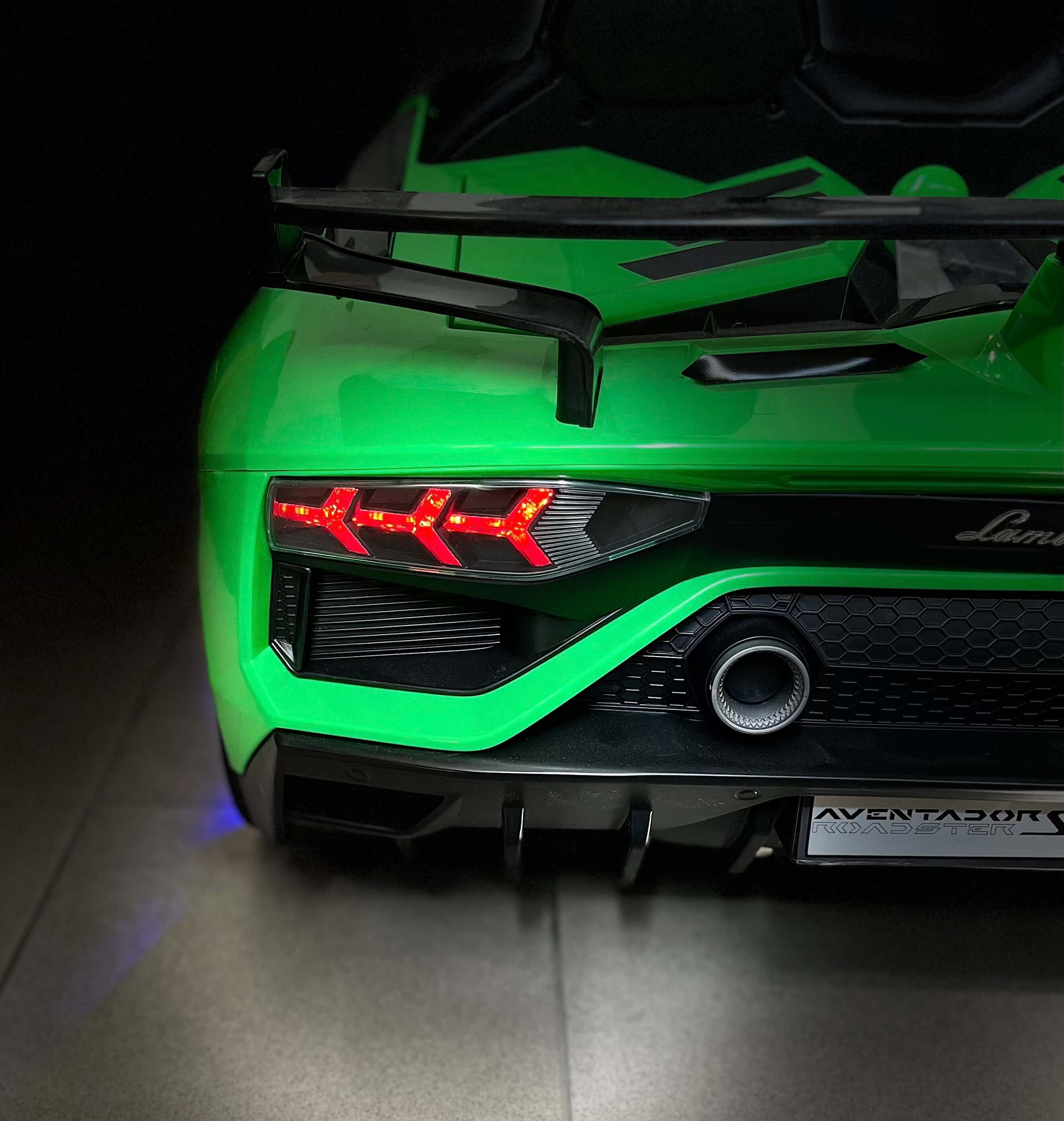 Masinuta Lamborghini Aventador Drift 24V Verde - imagine 10