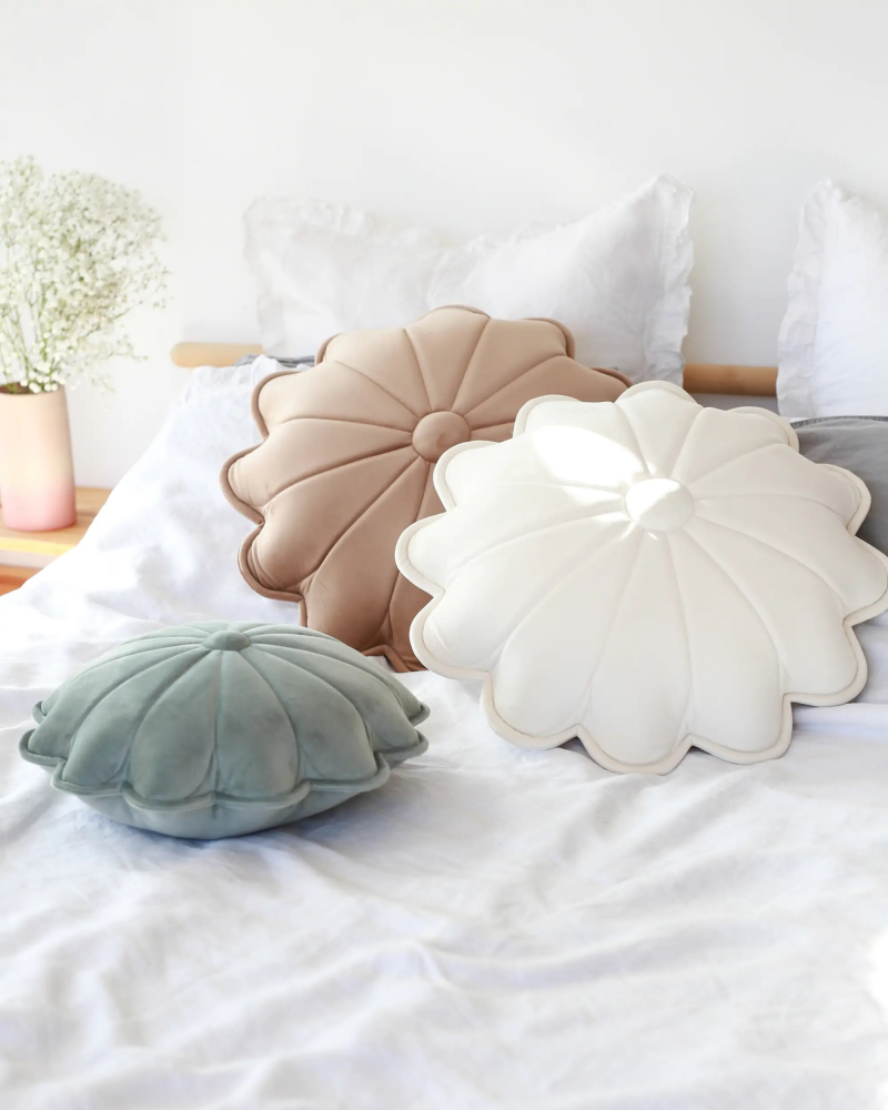 Perna Catifea Margareta Menta Babyly | Decorativă - imagine 3