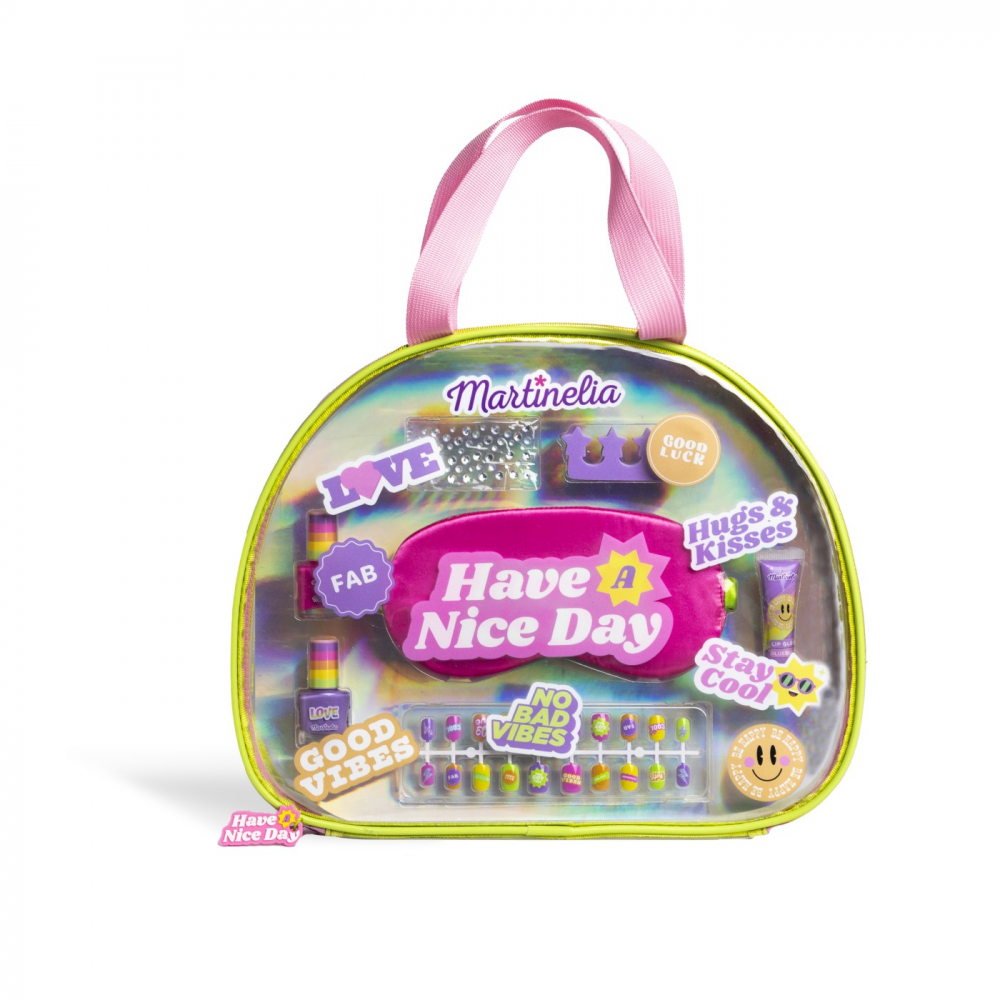 Martinelia Trusa Super Girl, Set Infrumusetare