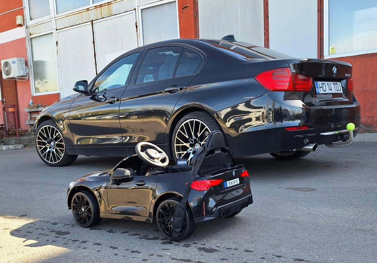 Masinuta Electrica BMW M4 12V Albastru - Autokids - imagine 4